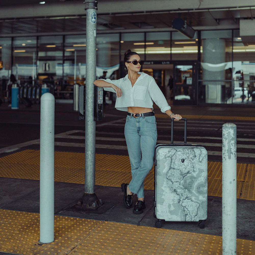 Journey 3G Fashion Spinner™ 30 Inch Luggage - Black/White Map