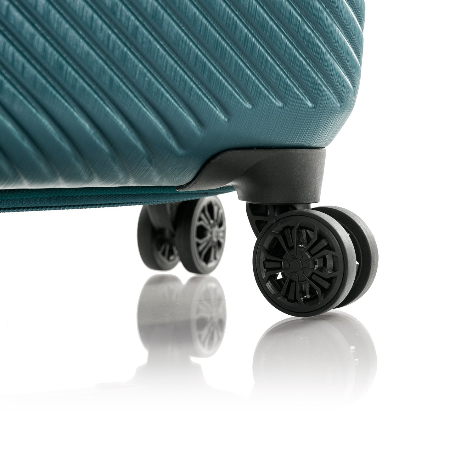 Charge-A-Weigh 2.0 - 21" Carry-on