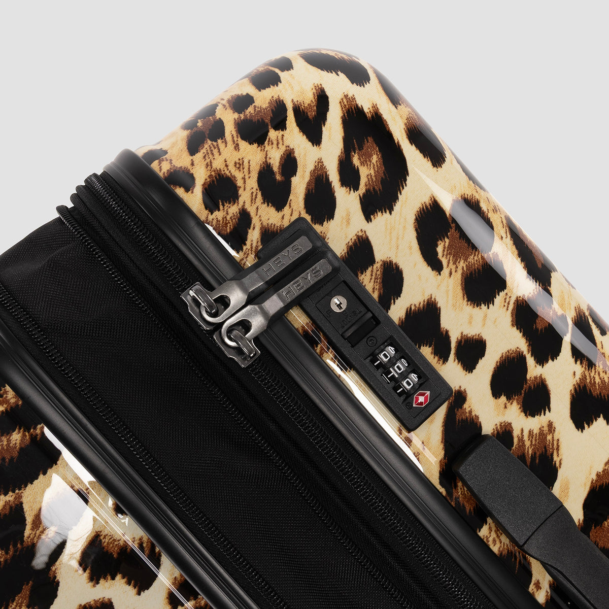 Elite Fashion Spinner® – brauner Leopard 21 Zoll Handgepäck