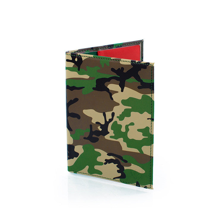 Funda para pasaporte con diseño de camuflaje